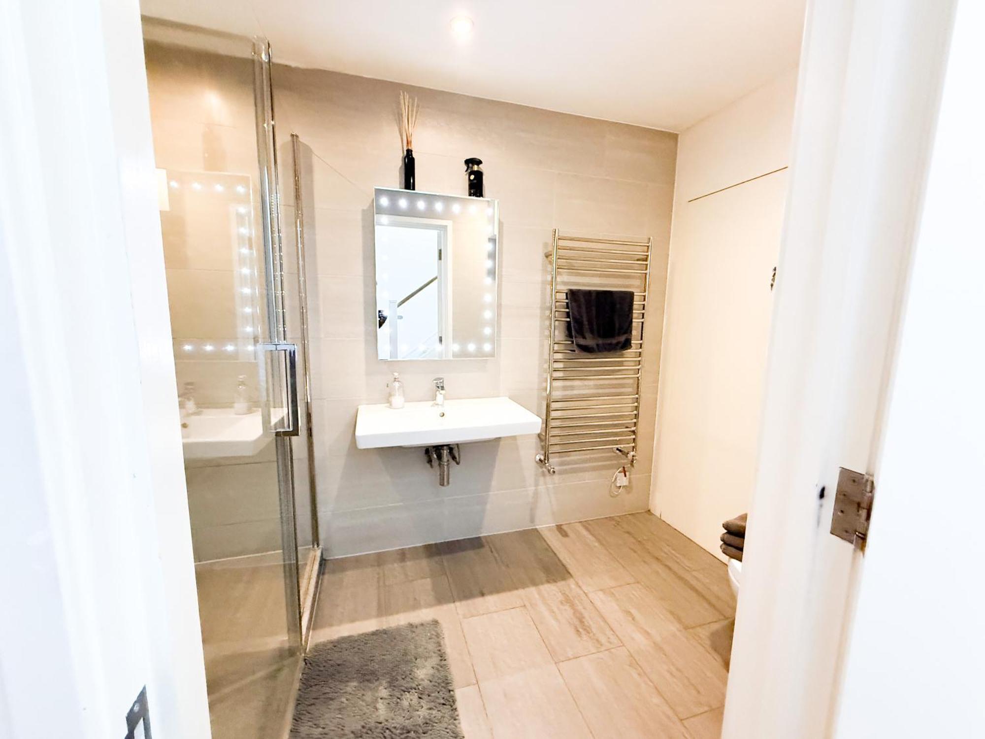 לונדון Immaculate Covent Garden Apartment מראה חיצוני תמונה